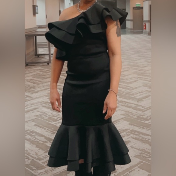 Ladies Black Peplum Scuba Dress Size XL Great for Weddings or Prom - Picture 5 of 5